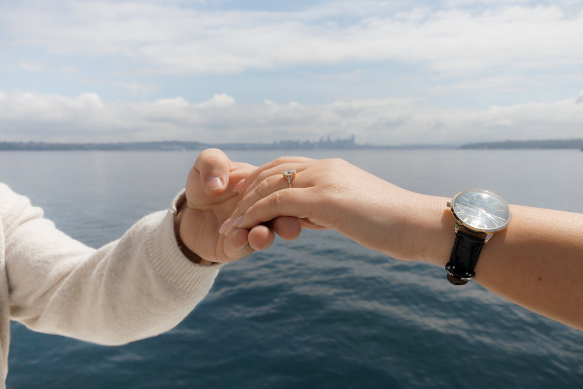 SeattleFerryCouplesPhotography131