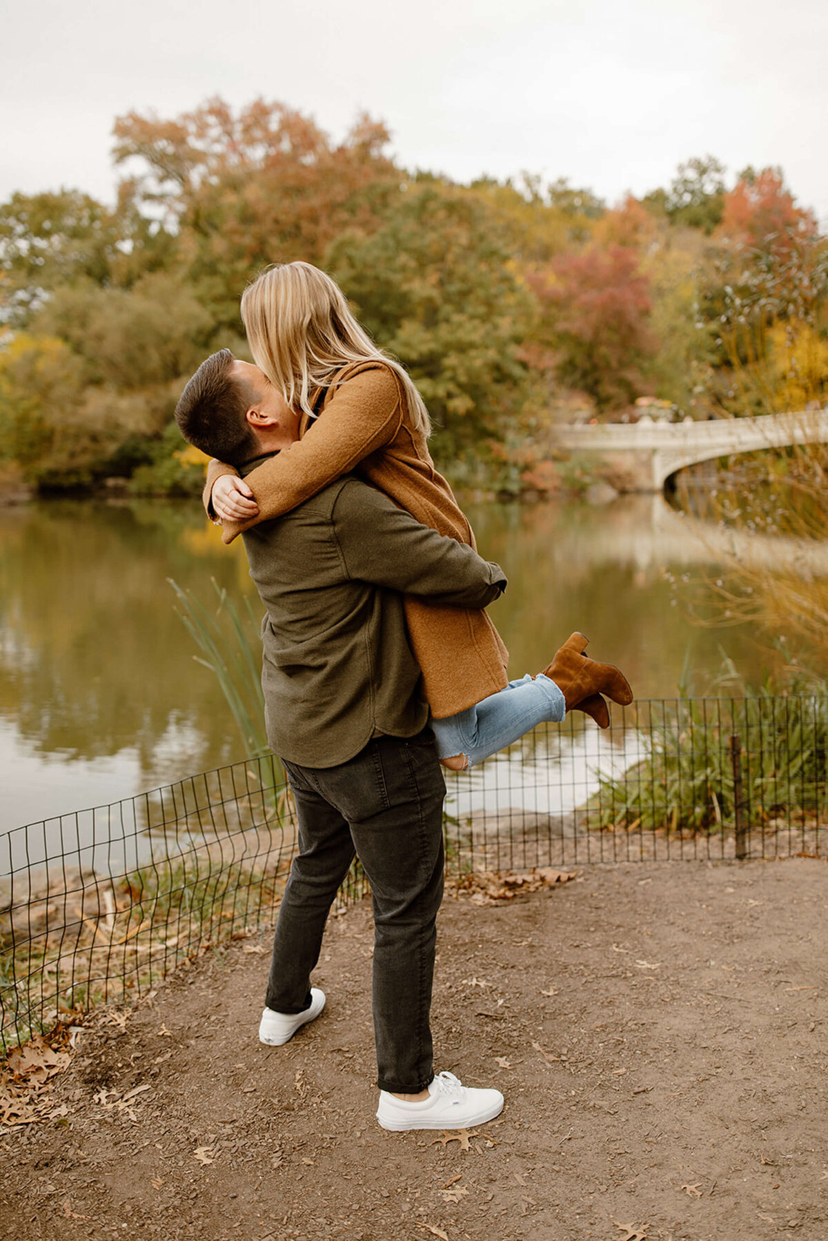 central-park-fall-engagement-5
