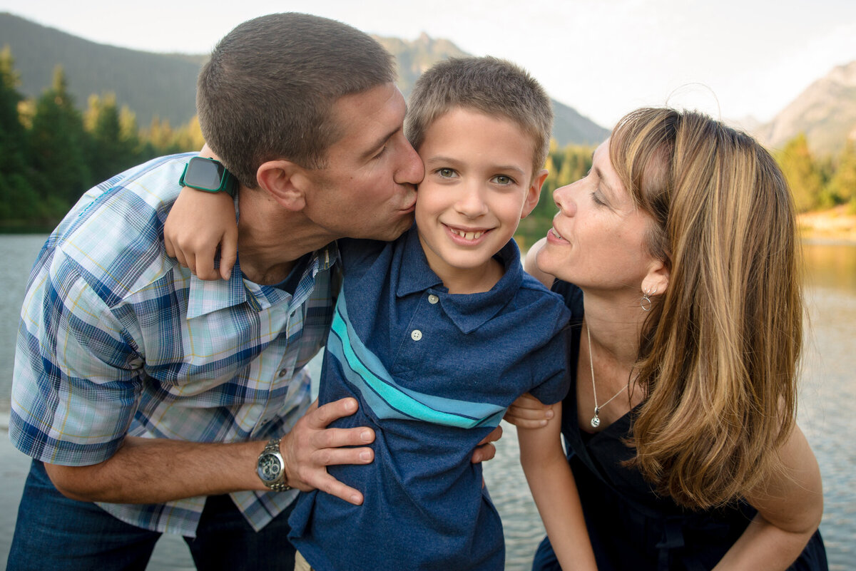 Sammamish and Issaquah Family Photographer Gold Creek Pond Session