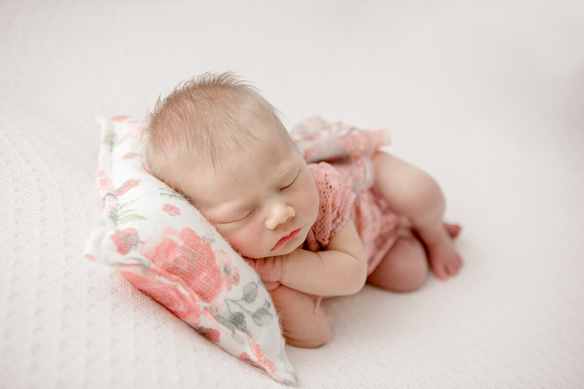 Springfield-Newborn-Photographer-141