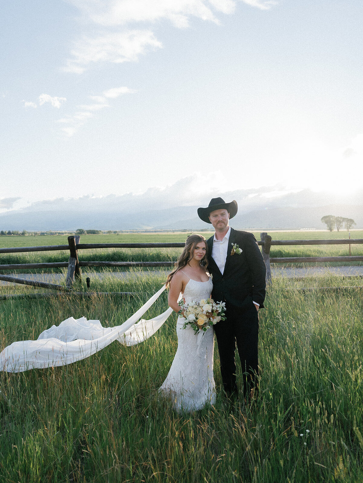 Sam & Molly_The Copper Rose Ranch Montana-718