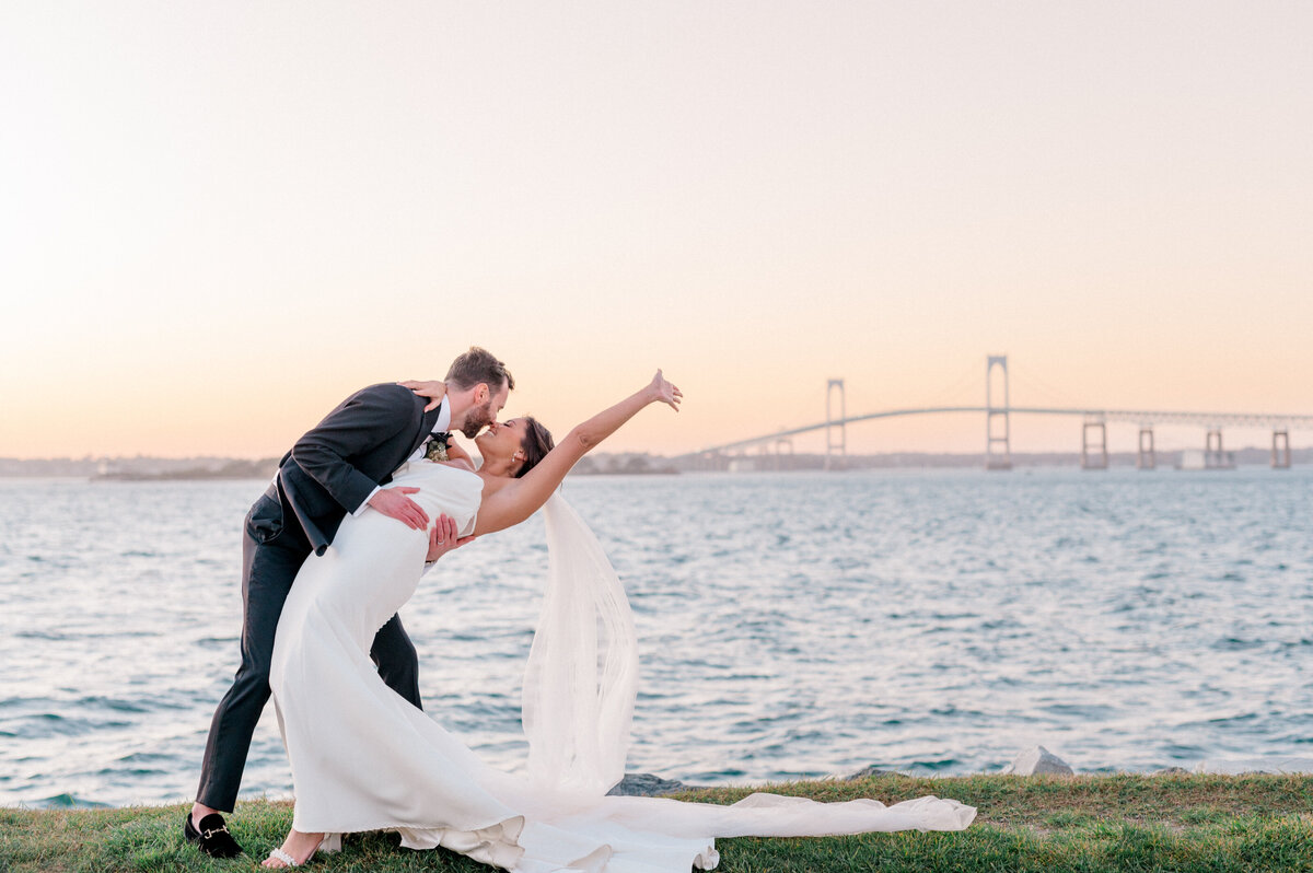 Newport-Harbor-Island-Resort-Wedding55
