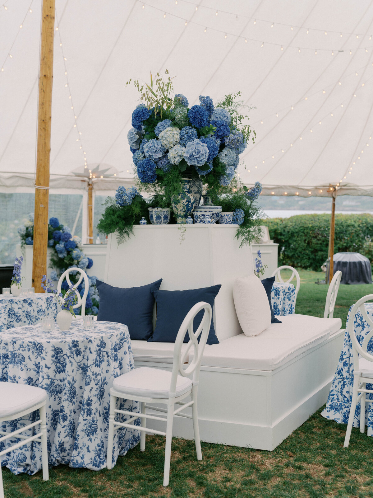 modern-coastal-wedding-inspiration-newport-ri
