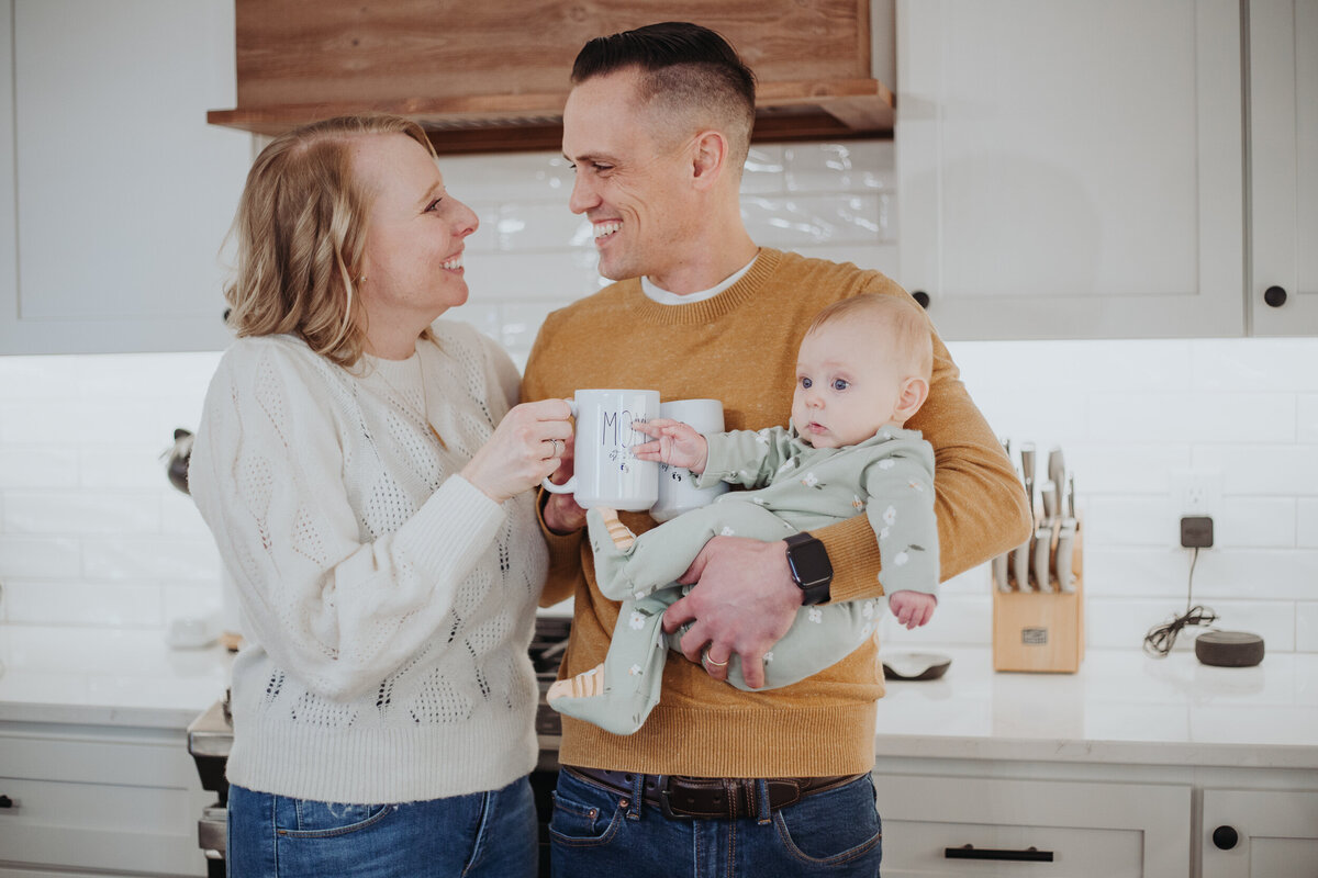 schultz-family-3-month-125