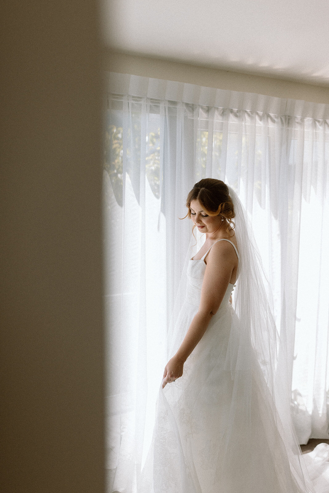 bride-weddingdress-hairandmakeup-queenstown-wedding