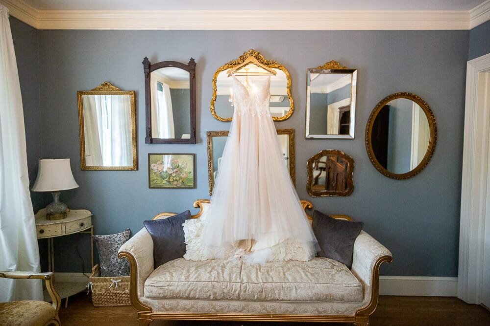 wedding-dress-bridal-suite-highgrove-estate