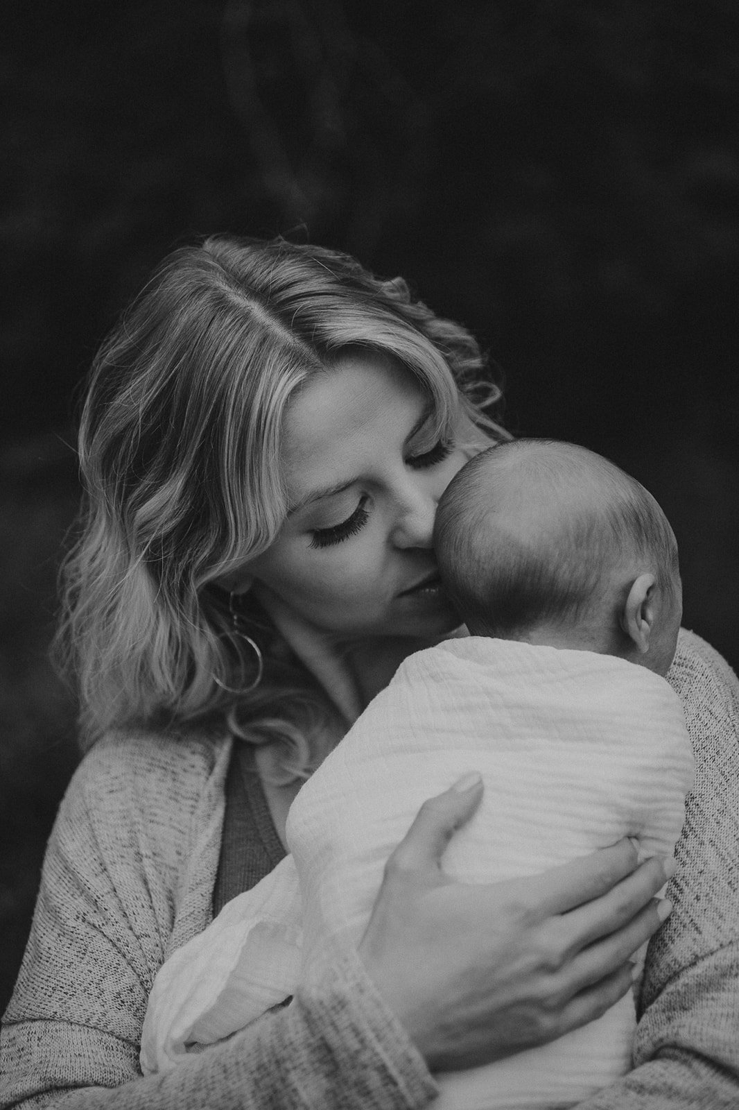 5DC-In-Home-Newborn-Session-Family-Lifestyle