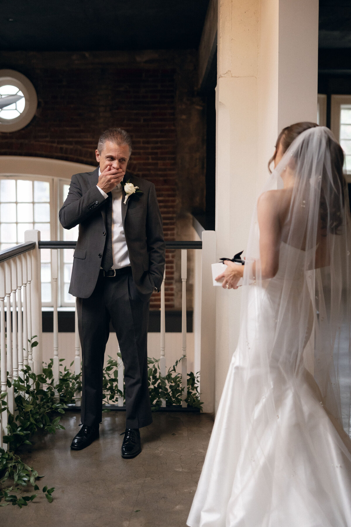 the-evergreen-portland-oregon-wedding-first-look-photos-18
