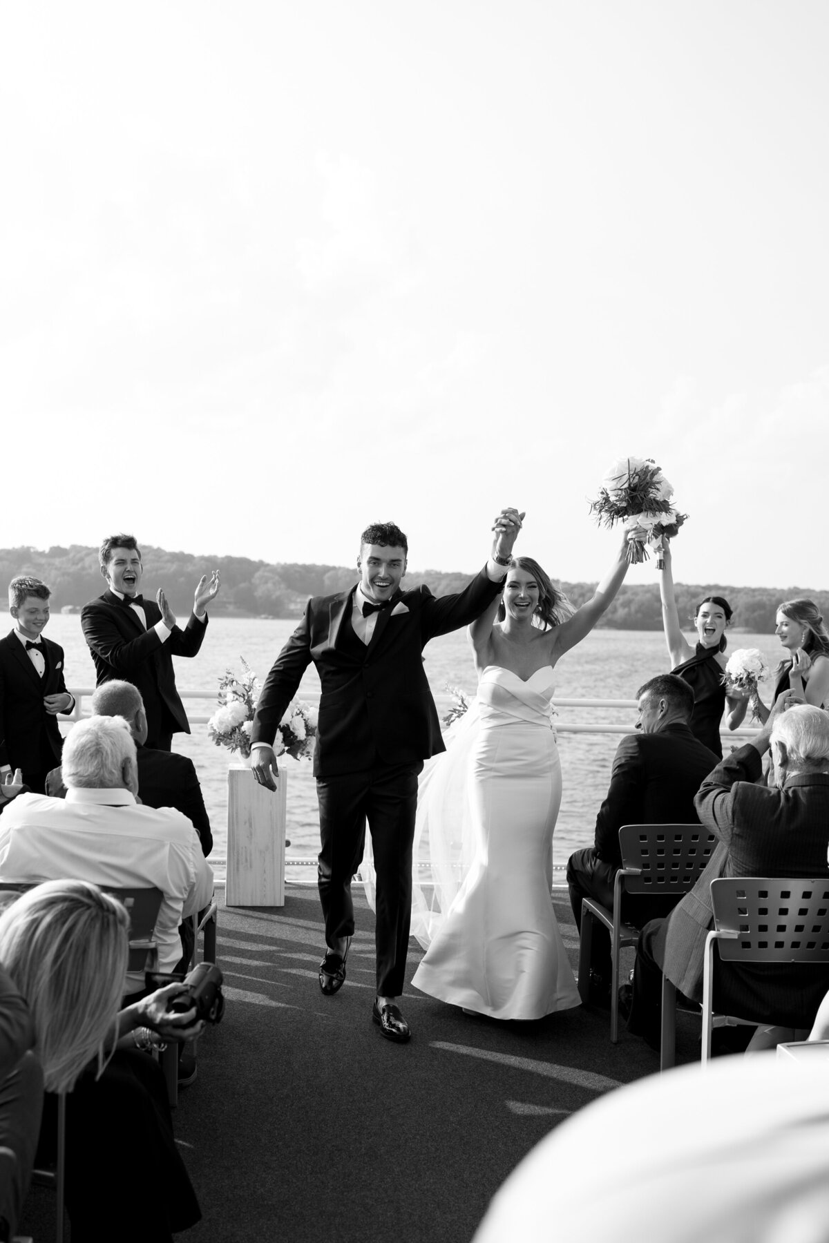 abby-parker-lake-minnetonka-wedding-68