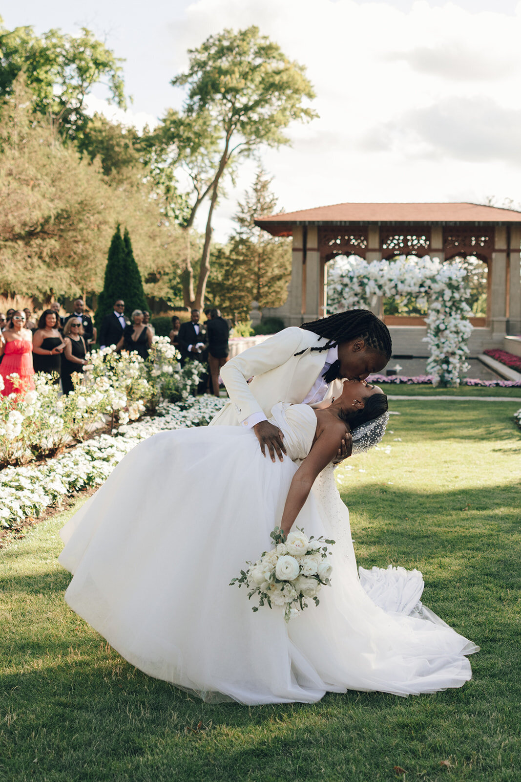 armour-house-chicago-editorial-luxury-wedding-film-298