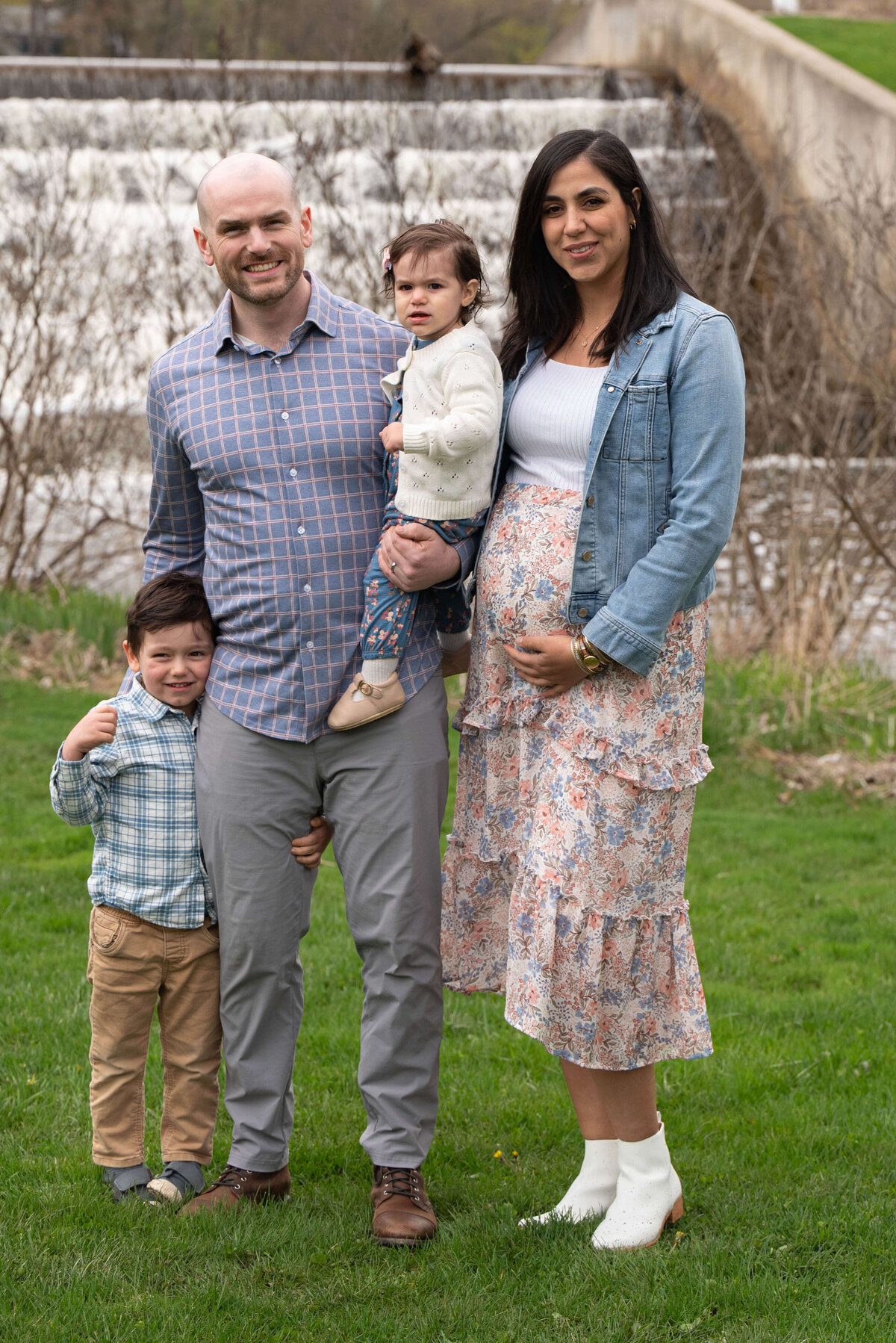 Quarton-Lake-Maternity-2-kids-Royal-Oak-April 20, 2024-1