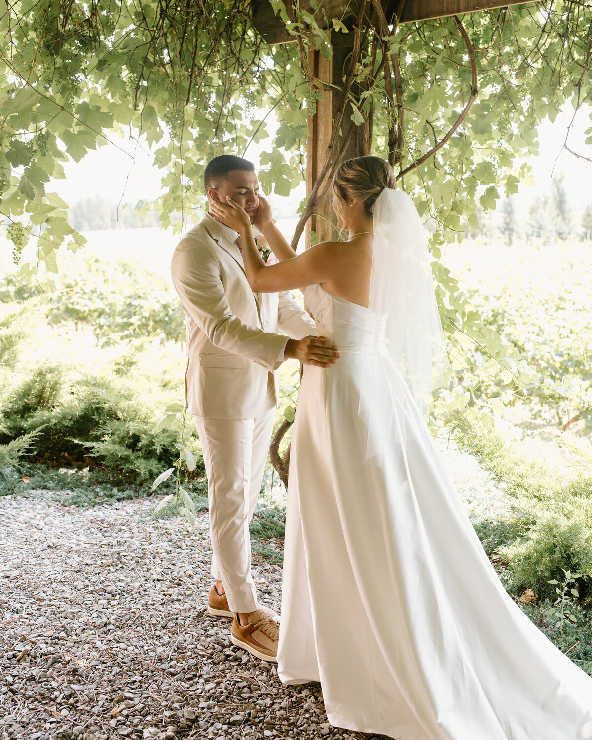 july_trezzi_farm_winery_wedding_01