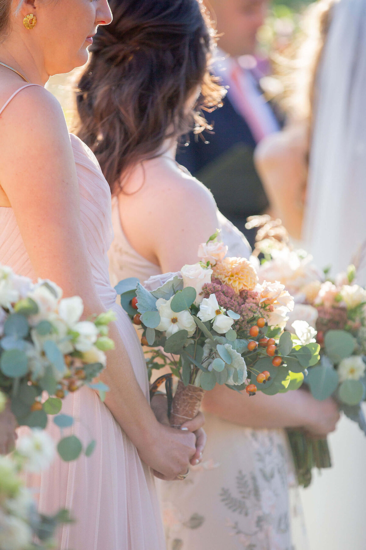 fall-aspen-wedding-bridesmaid-bouquets