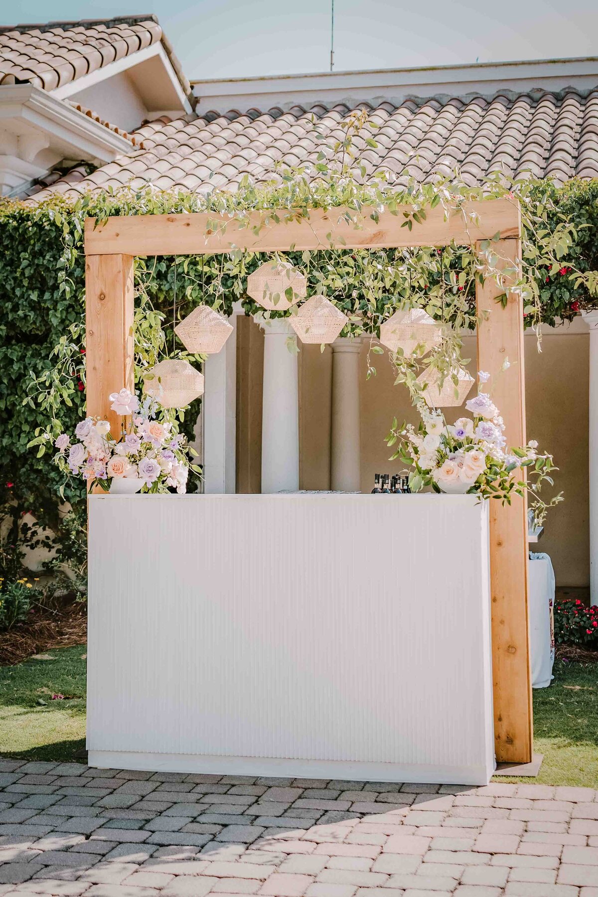 bar-setup-naples-fl-wedding