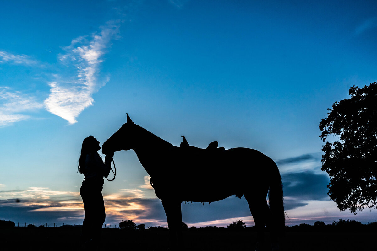 Jacy silhoutte-1
