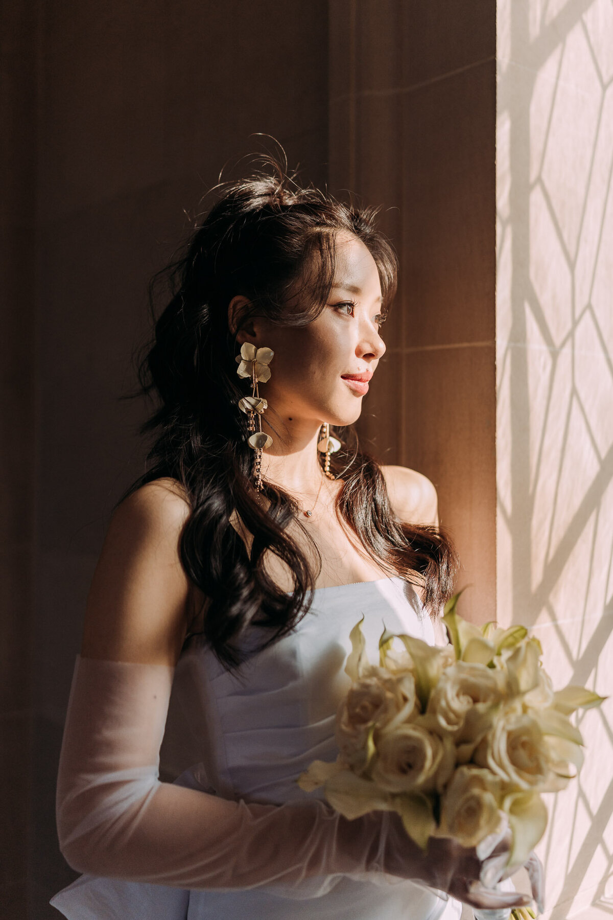 Joyce Li Photography Destination Wedding Elopement Engagement Lifestyle Portrait Photographer West Coast Seattle Washington California sfcityhallelopement-23