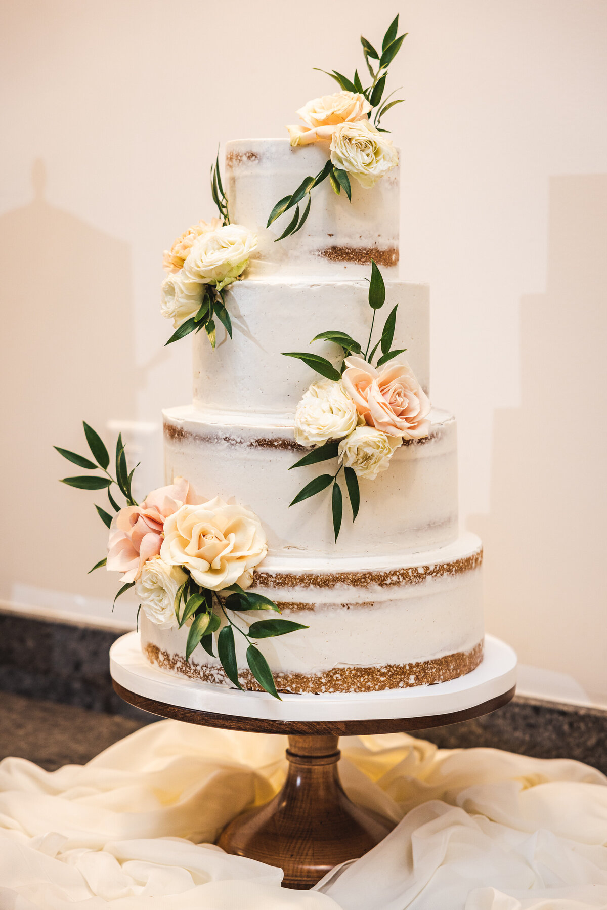Katie-Jay_Wedding_The-Maine_Williamsburg-VA_October-2022_TheGirlTyler-963
