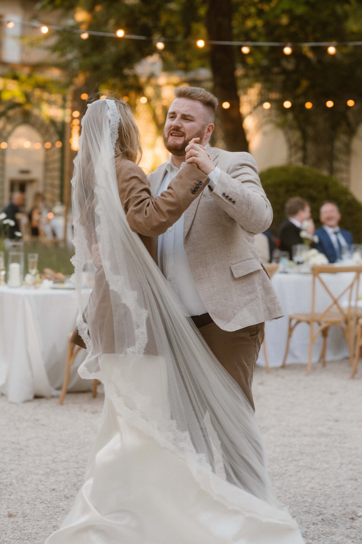 Wedding_Photographer_Esther_Chateau_Martinay-83