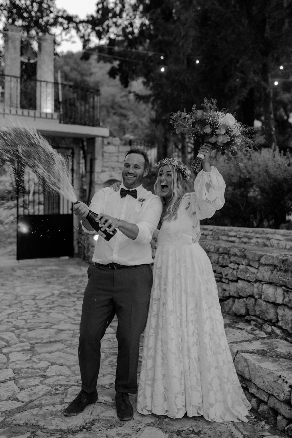 Kellyandsam_kefaloniawedding_dorsetweddingphotographer_lauradeanphotography-87-1