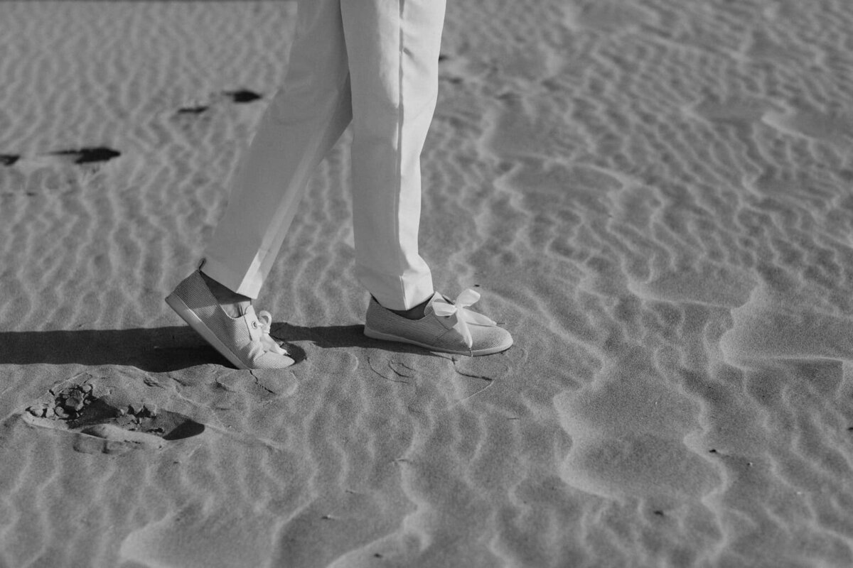 pieds-dans-le-sable