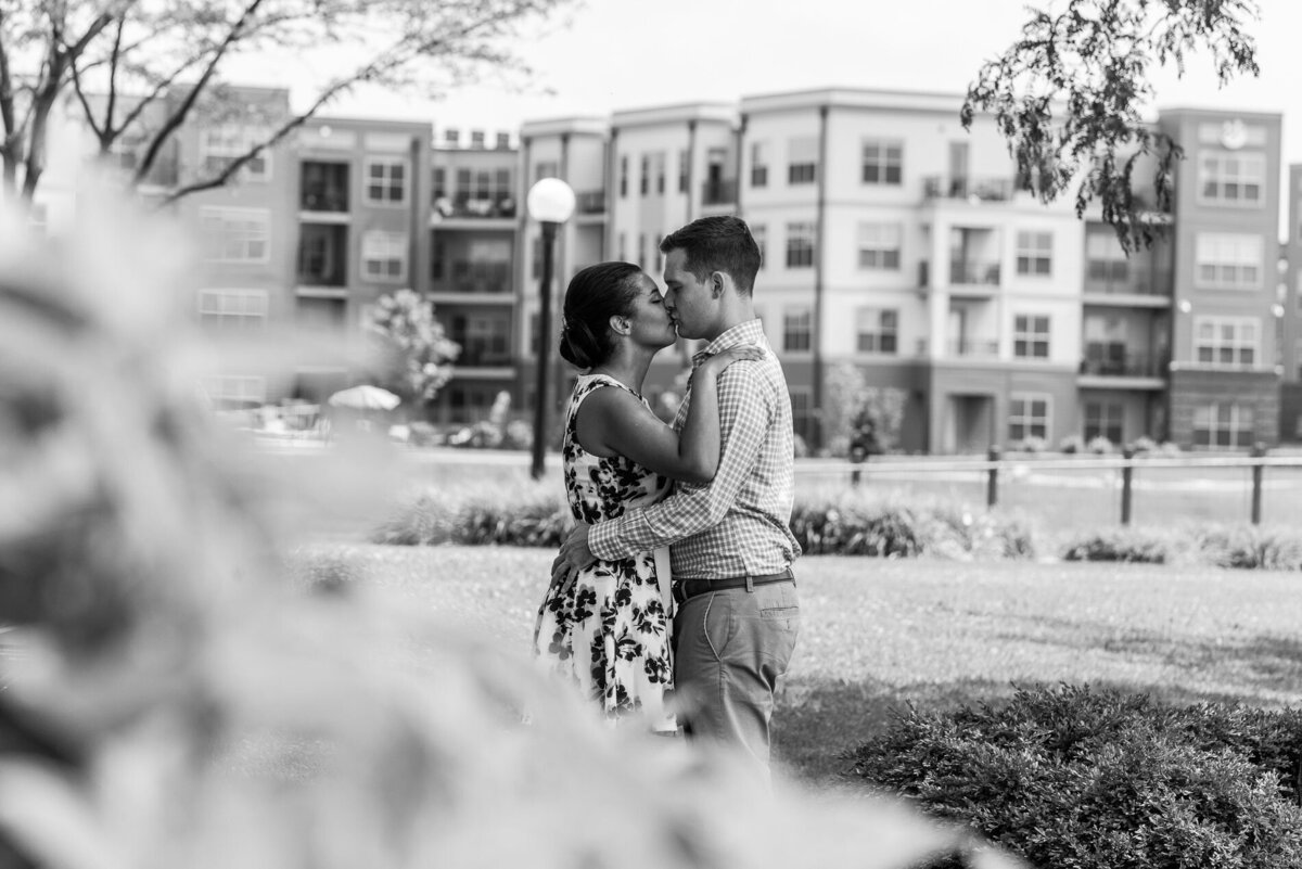 deeds-point-metropark-engagement-photo-locations--11