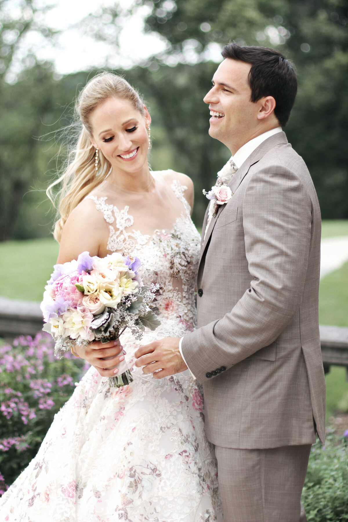 07-araujo-photography-hartwood-acres-tent-wedding