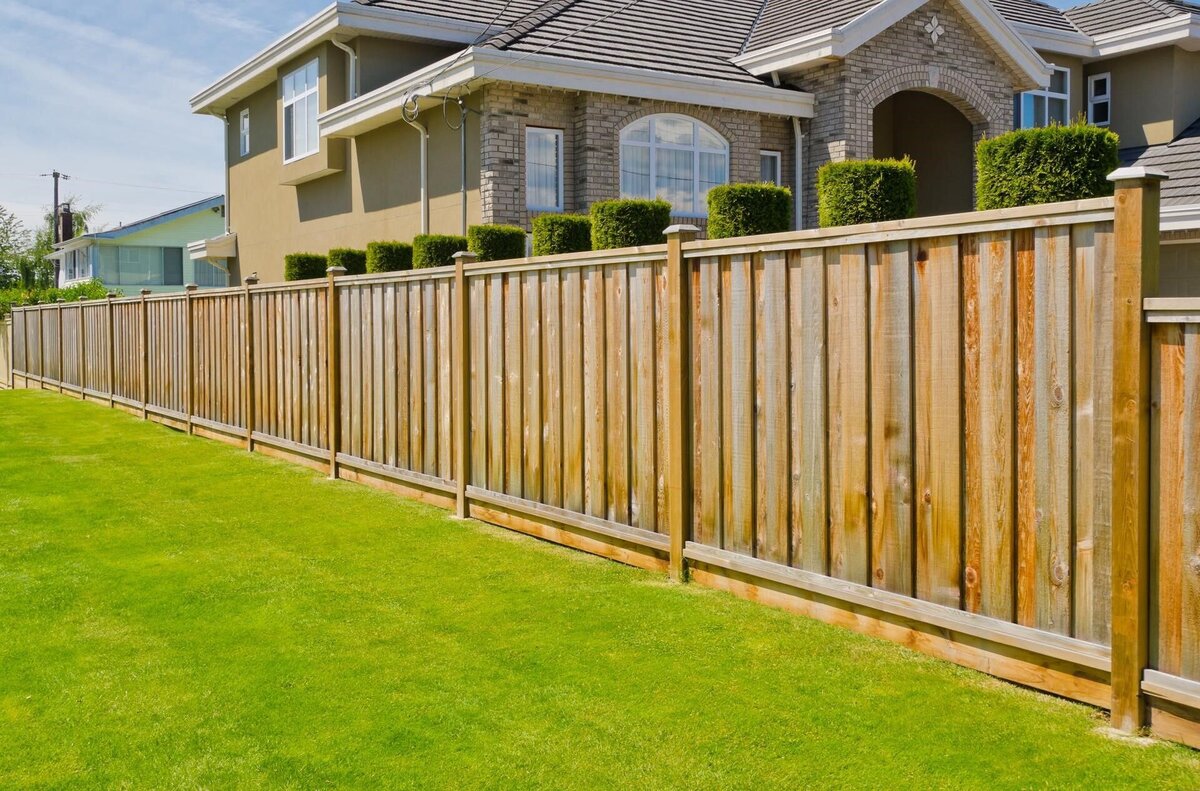 Wood-Privacy-Fences