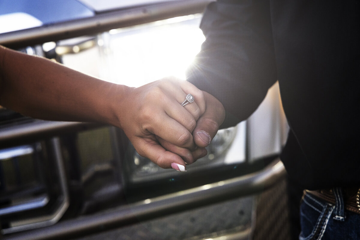 Shanna-Mae-Photography-Montana-Photographer-Engagement-Couples-Classy-Western-Mountains-Sunset-Ennis-Bozeman-019