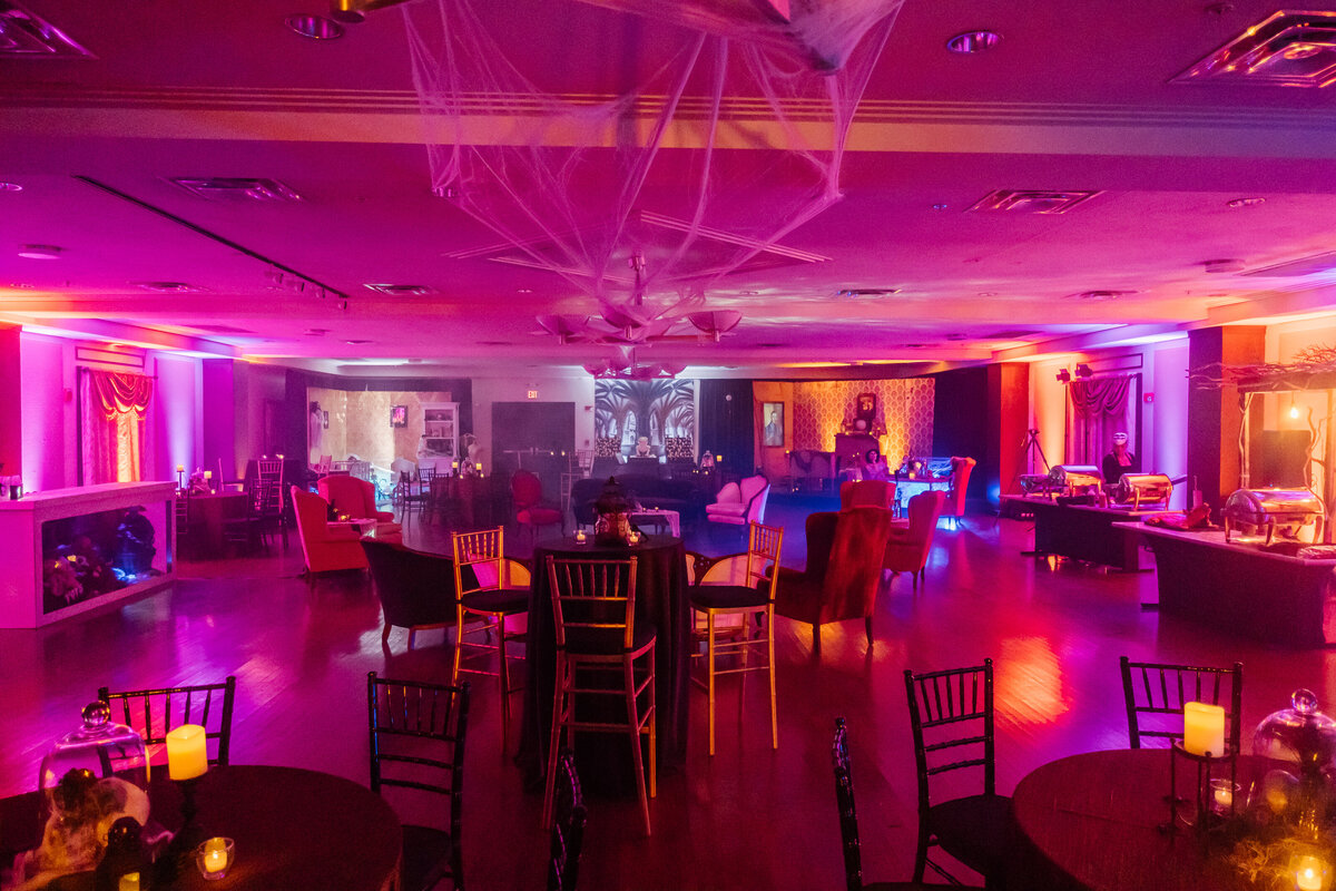 23 - St. Petersburg Halloween Wedding Reception - Tampa Bay Wedding Planner