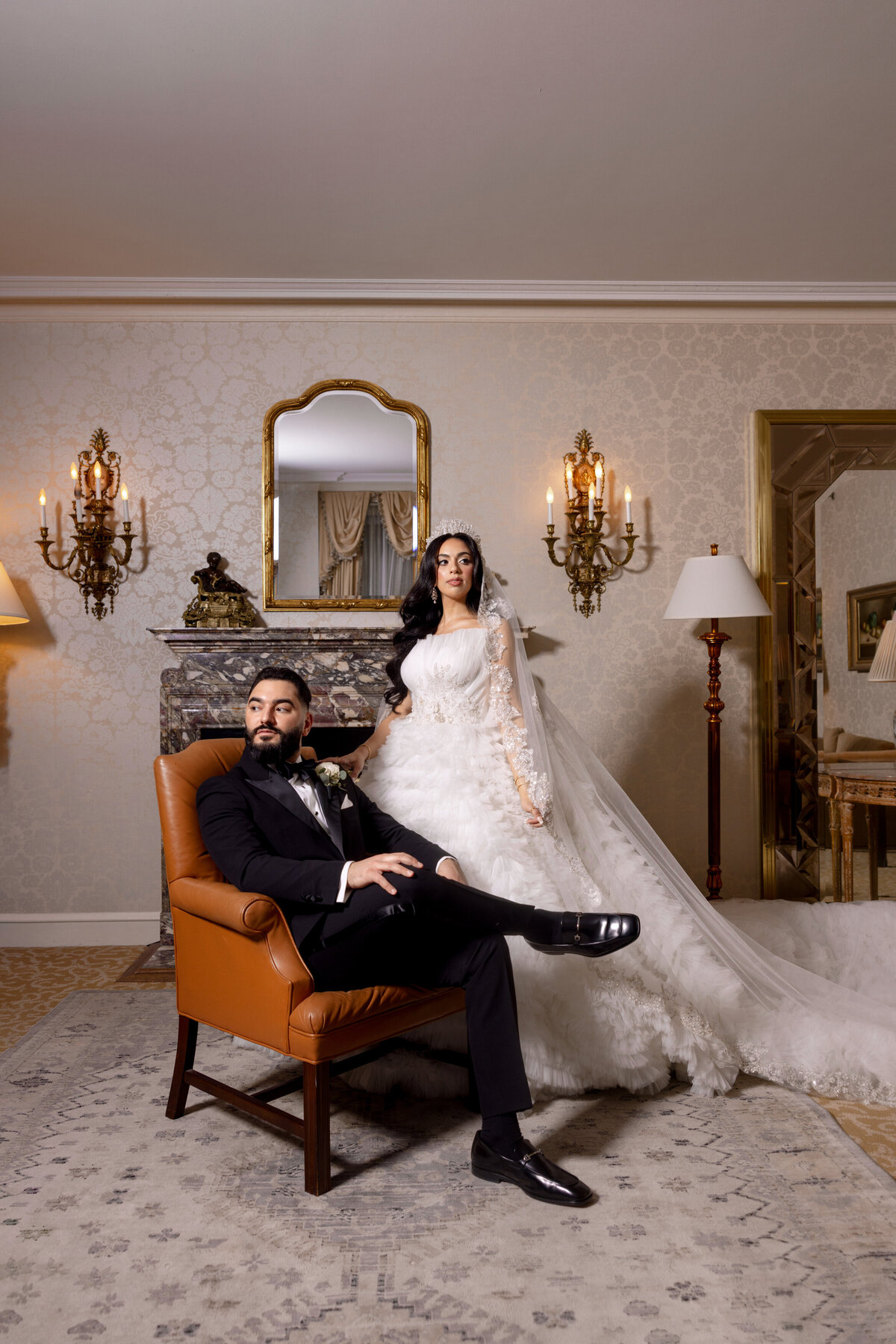 Berlez-Aspen-Avenue-Chicago-Wedding-Photographer-Windy-City-Wedding-Dance-Fulton-West-Event-Christmas-Session-111