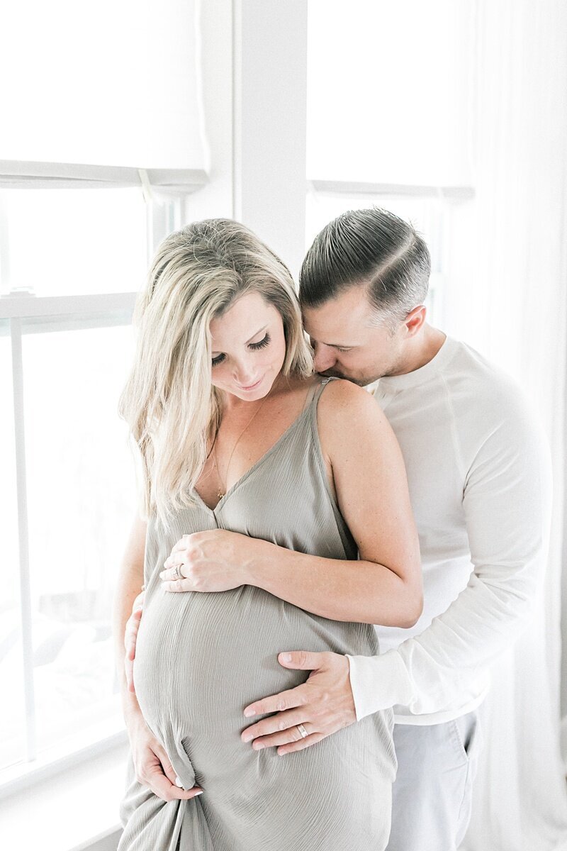 Mount-Pleasant-Maternity-Session-In-Home-Lifestyle_0036