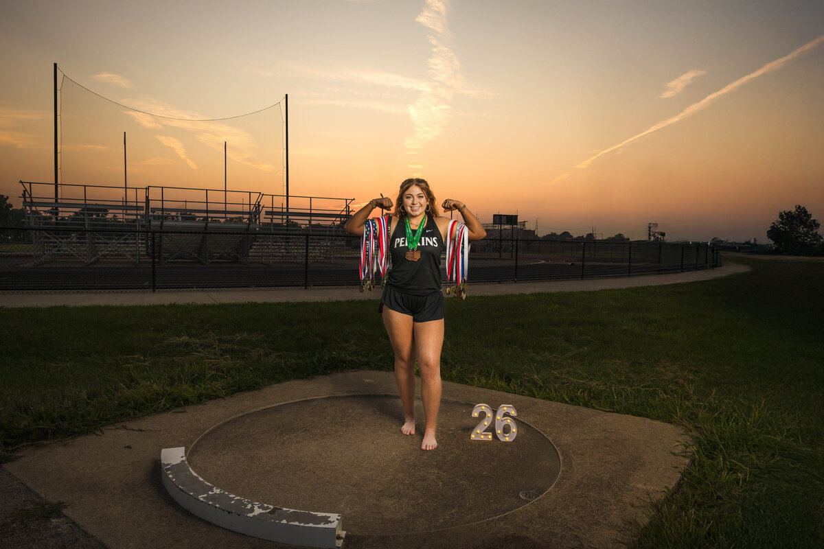 2025-008-06 Gabby SENIOR-2962