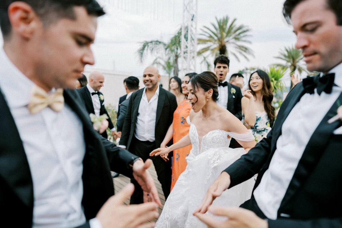 W7-Wedding-Photos-Emily-and-Michael-2024-05-26-2500px-1352