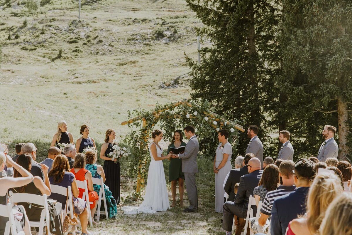 ski-resort-wedding