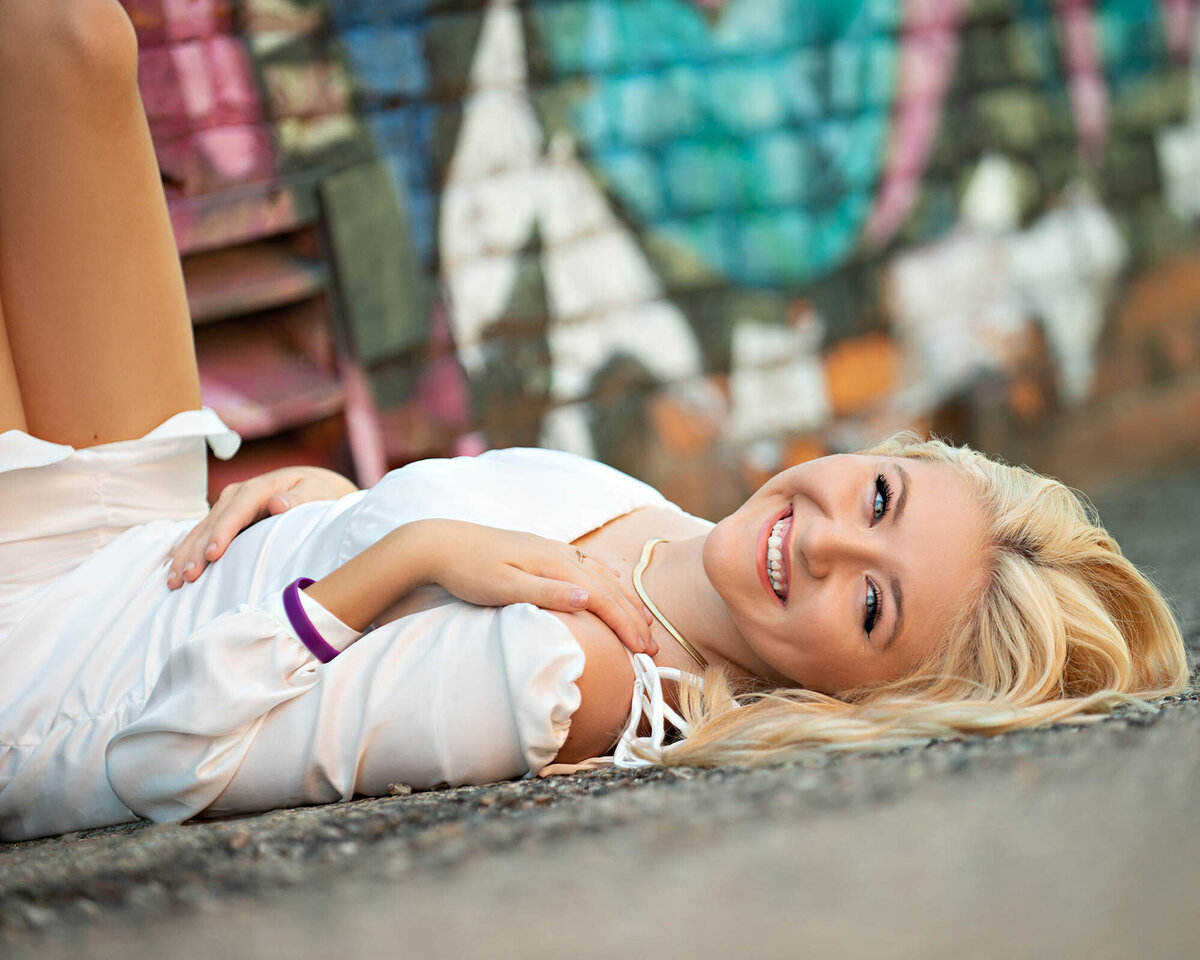 outdoor-portrait-session-lansing-seniors