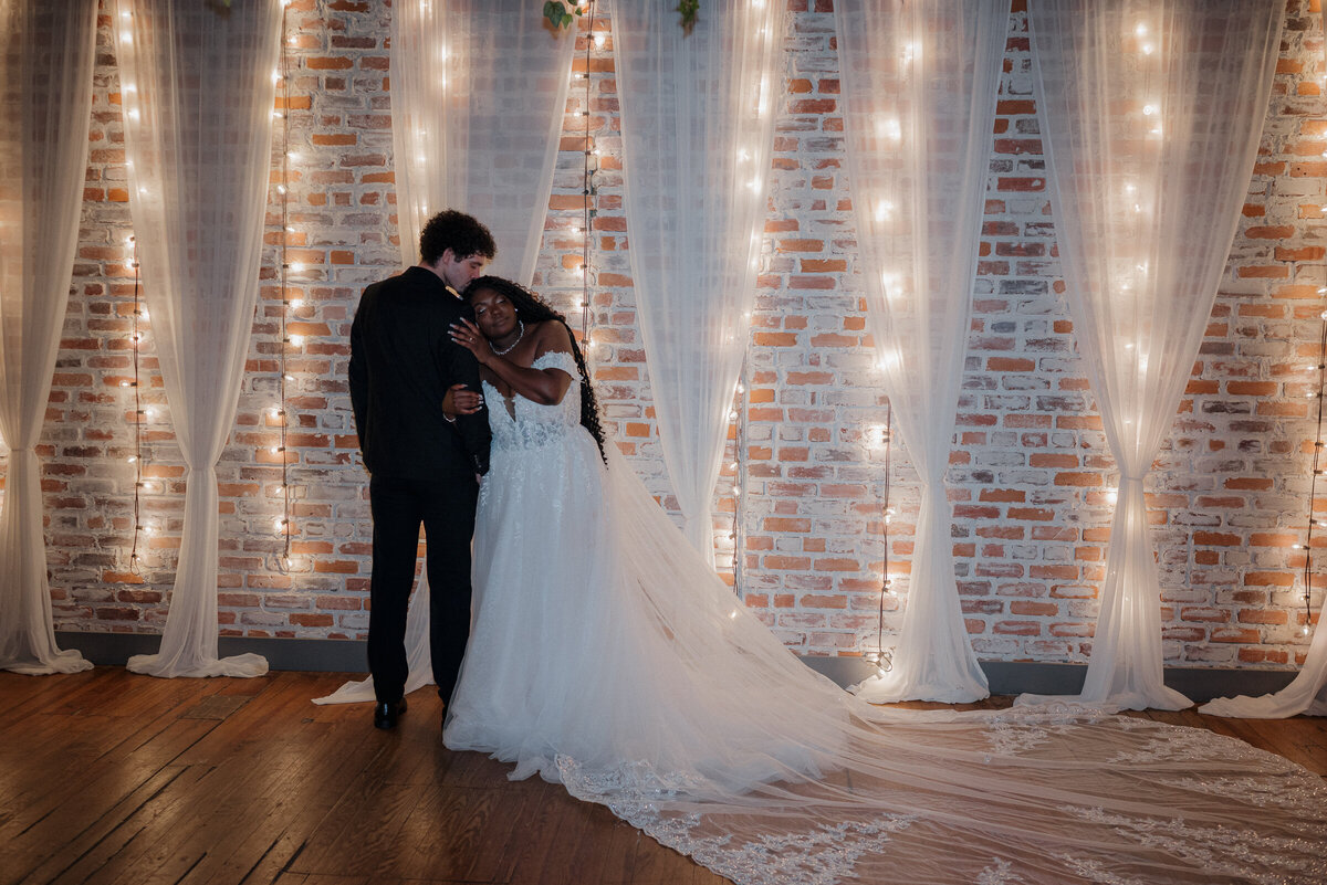 Bakery 1818 bride & Groom 