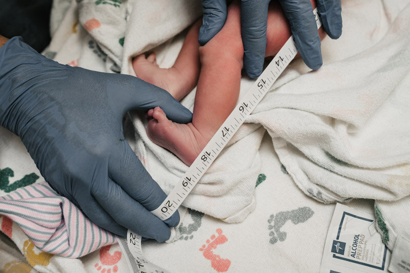 natalie-broders-hospital-birth-photography-B-080