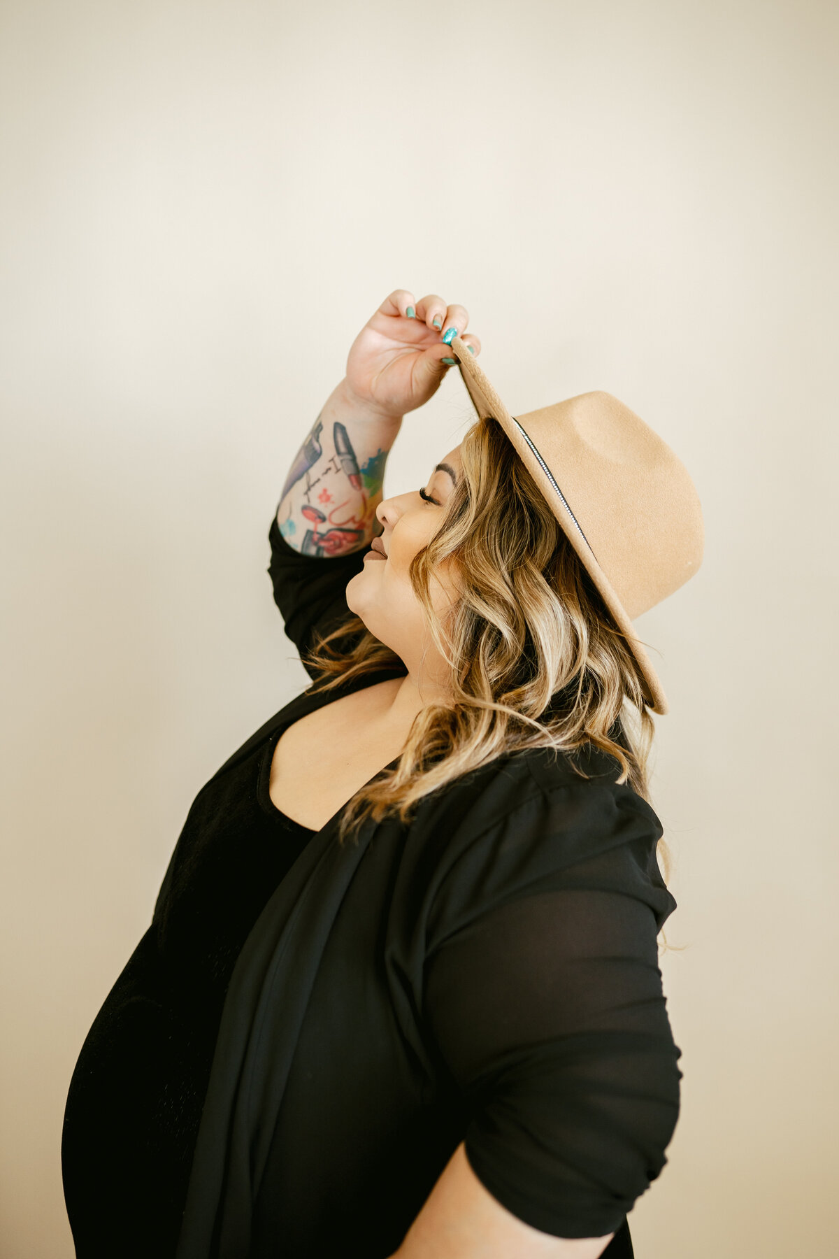 MINI_STUDIO_SESSION_EDITS_COLLECTIVE_SPACE_WILD_HONEY_PHOTO-79