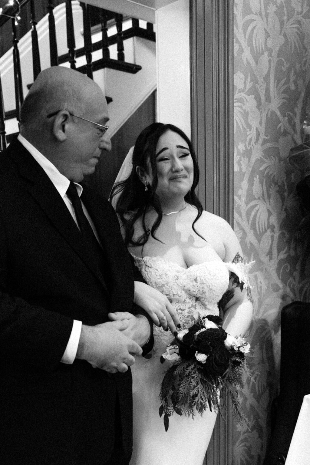 Intimate Wedding and Elopement Photographer15