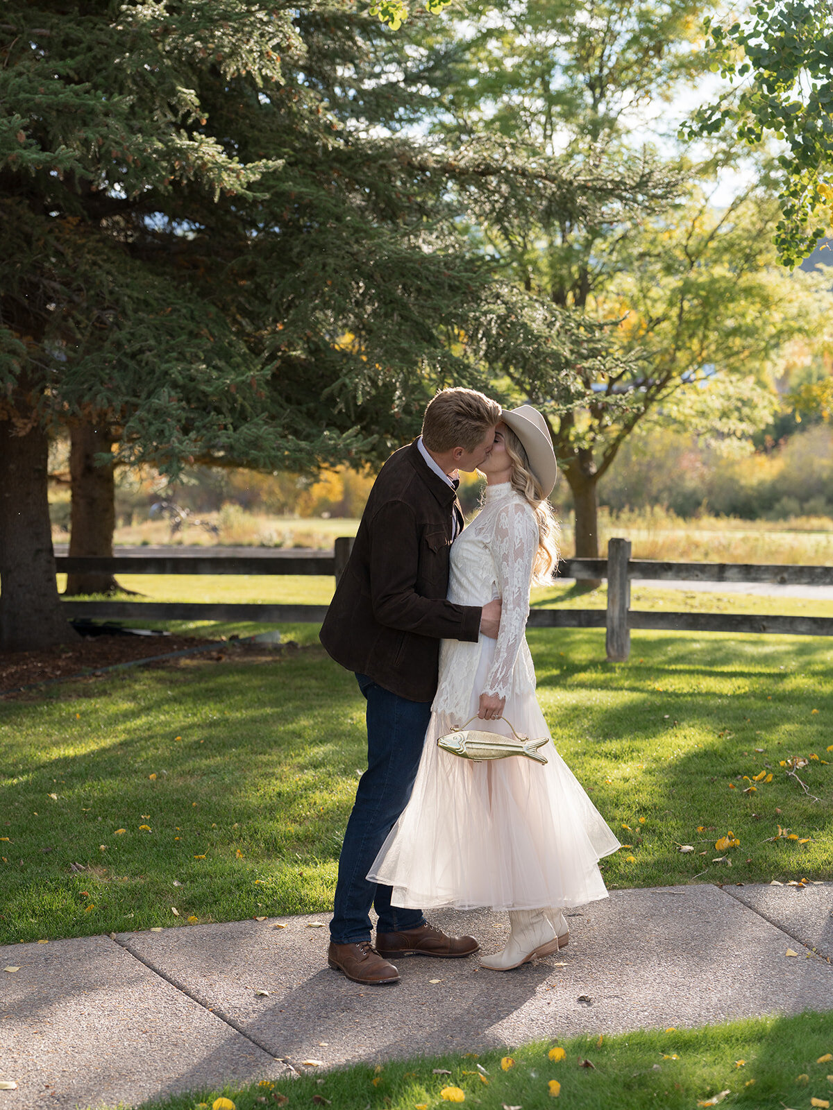 Lauren & Seth Digital Preview-38