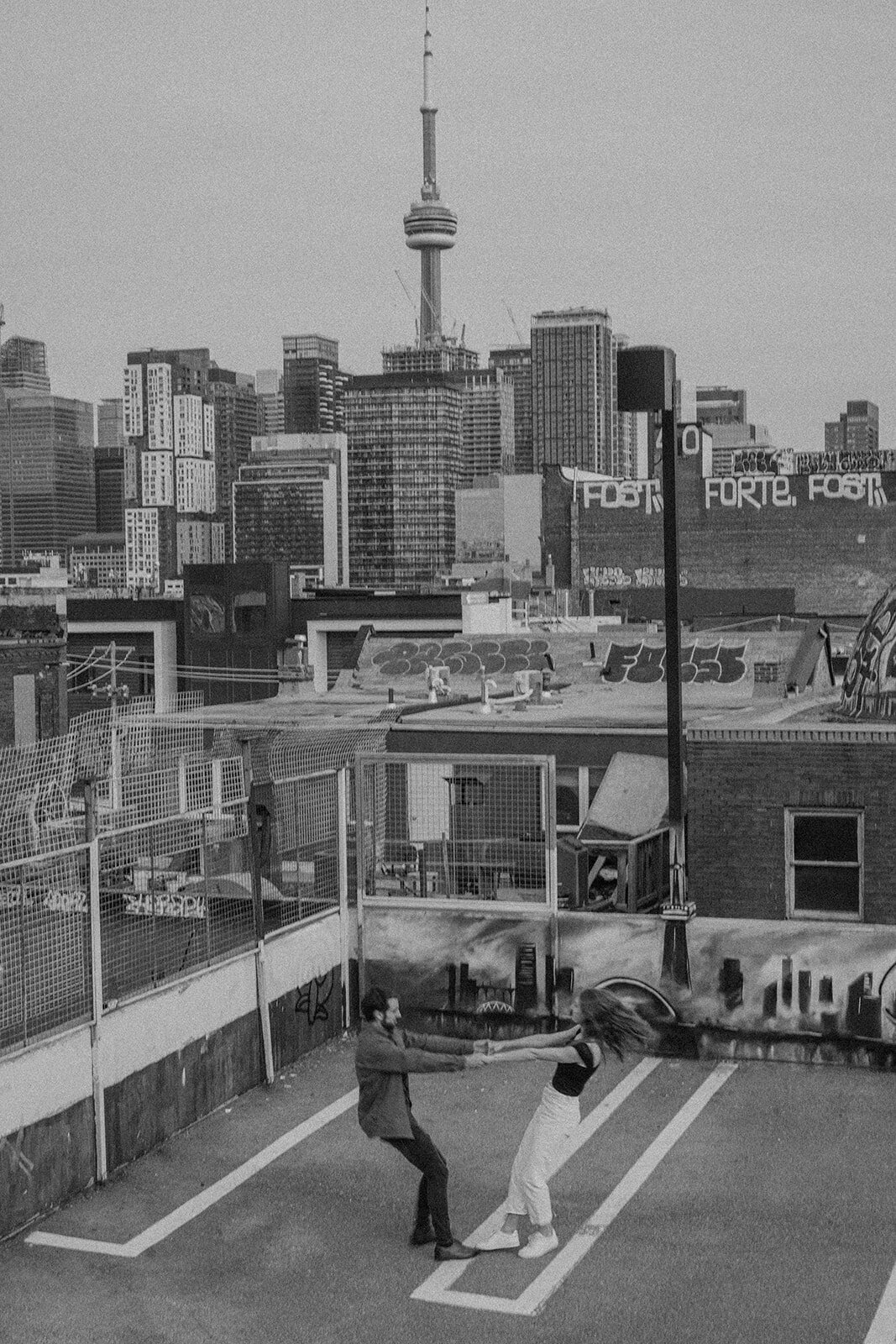downtown-toronto-kensington-market-engagement-session-nontraditional-artsy-indie-film-romatic-1523