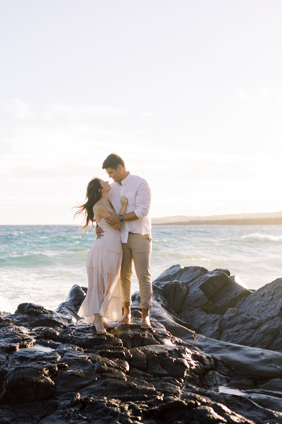 hawaii-sunrise-engagement-session