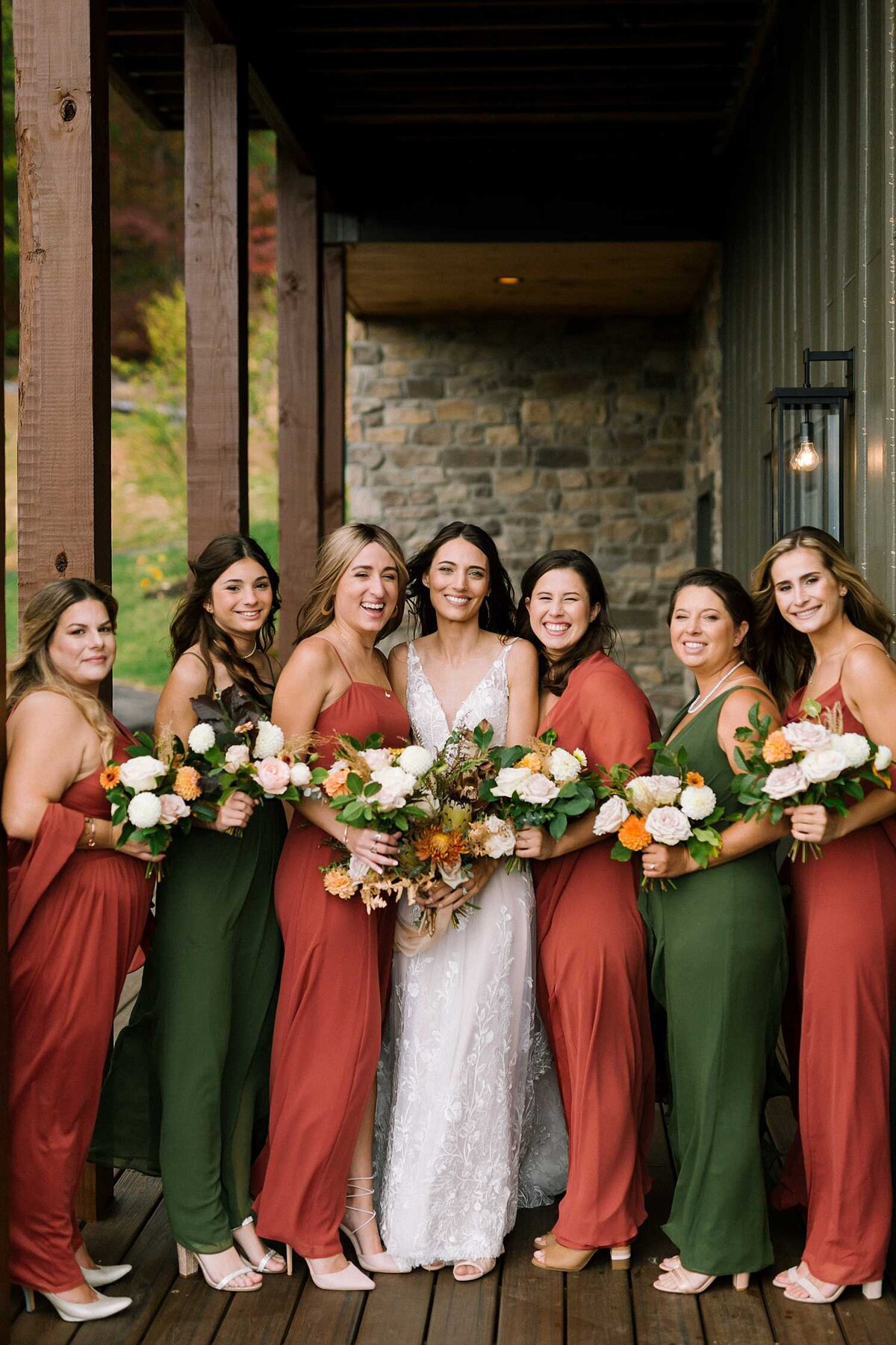 tennesse-destination-wedding-venues-trillium-fall-bridesmaid-dress-colors