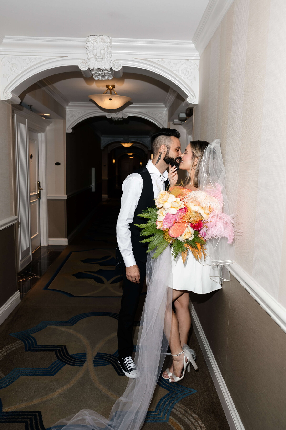 27_riskyexposure_sasha-andy_las-vegas-elopement-photography