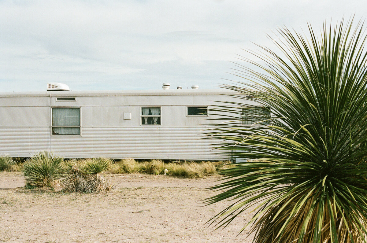 nashville-branding-commercial-photographer-el-cosmico-marfa-trailer-desert