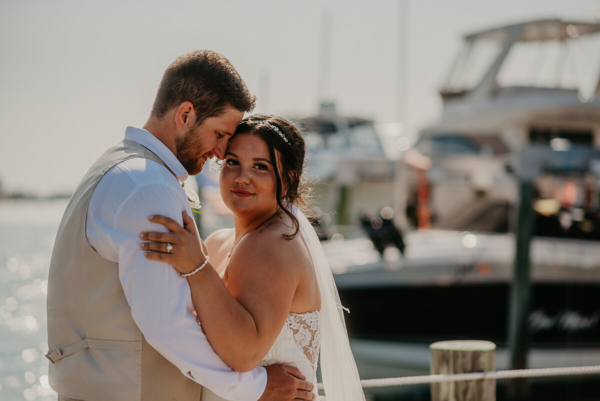 mariah-lacy-photo-isla-del-sol-yacht-club-florida-elopement-chantilly-chic-4