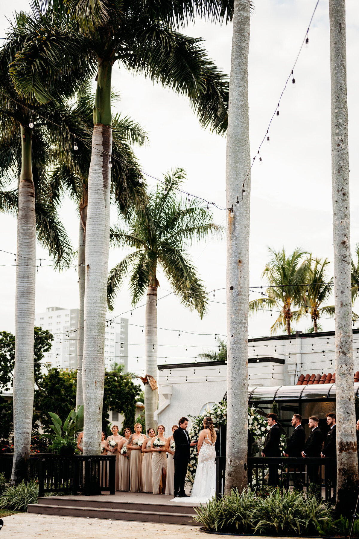 Fort-Myers-florida-wedding-photographer-sarah-wagner-Chasing-creative-media-49