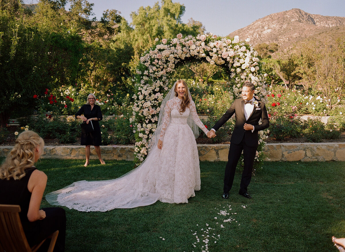 meg-smith-photography-san-ysidro-ranch-wedding-027