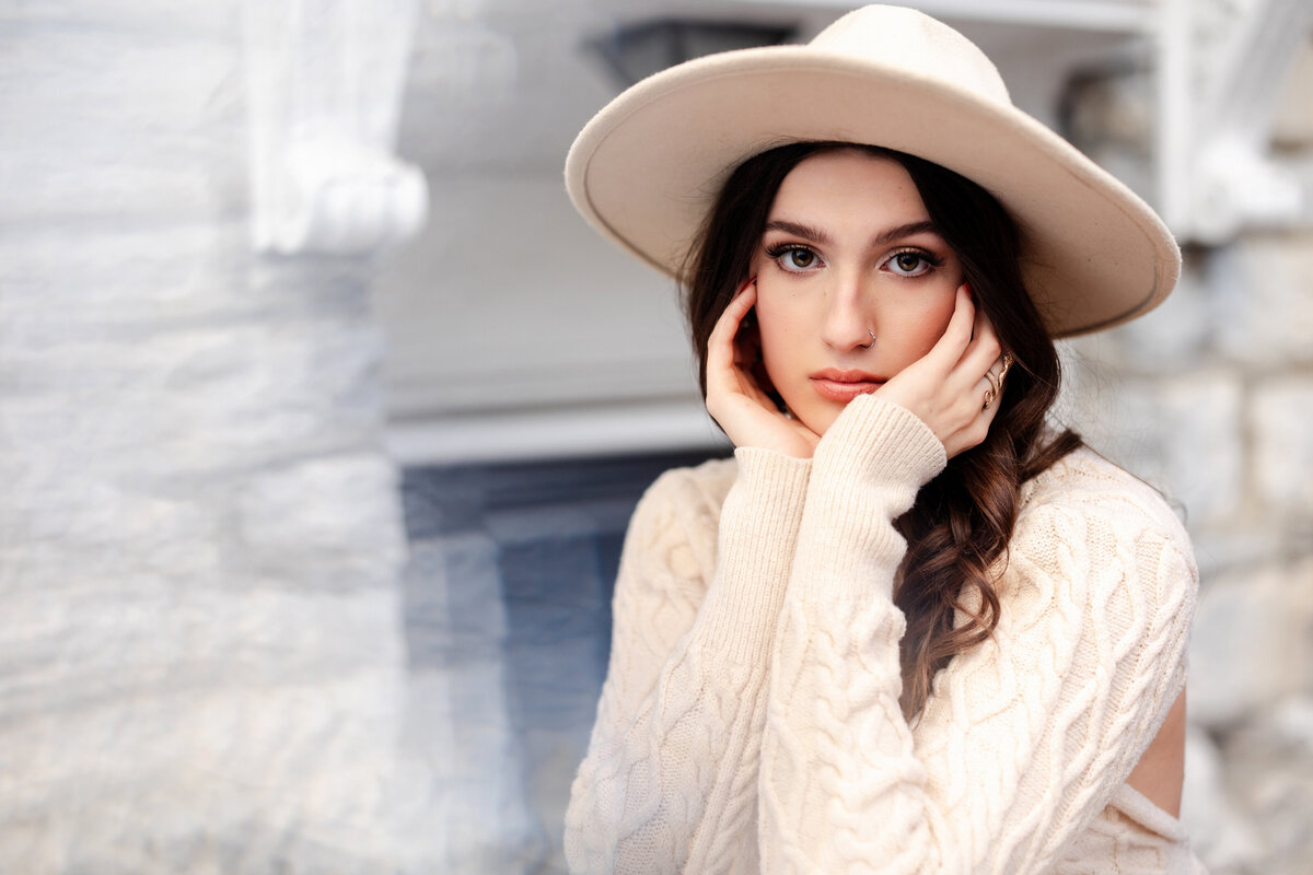 Harrisburg-PA-Urban-Senior-Pictures-Clean-Aesthetic-neutrals-Fall-Fashion-Hat-Teen-Girl