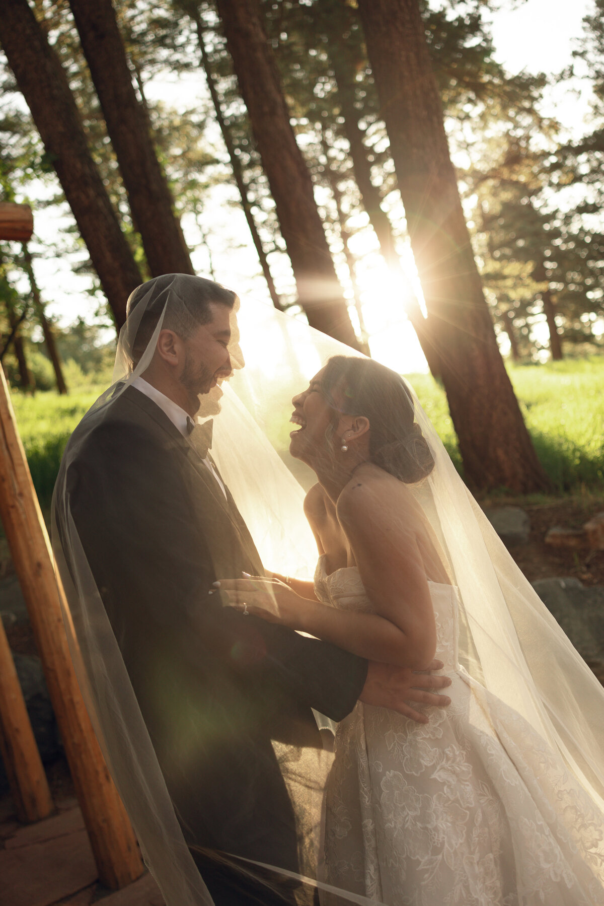 cinematic-wedding-photographer-The-Pines-Colorado-Wedding-emily-snyder-photography